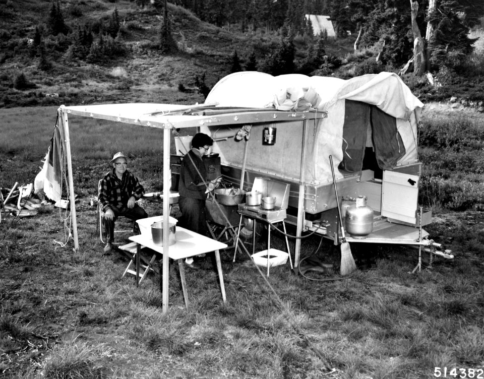 514382 Campers at Heather Meadows, Mt Baker NF, WA 1965