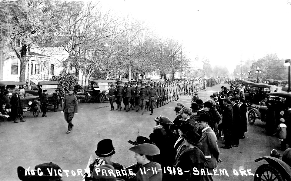 No. 6 Victory Parade 11-11-1918 at Salem, Ore.