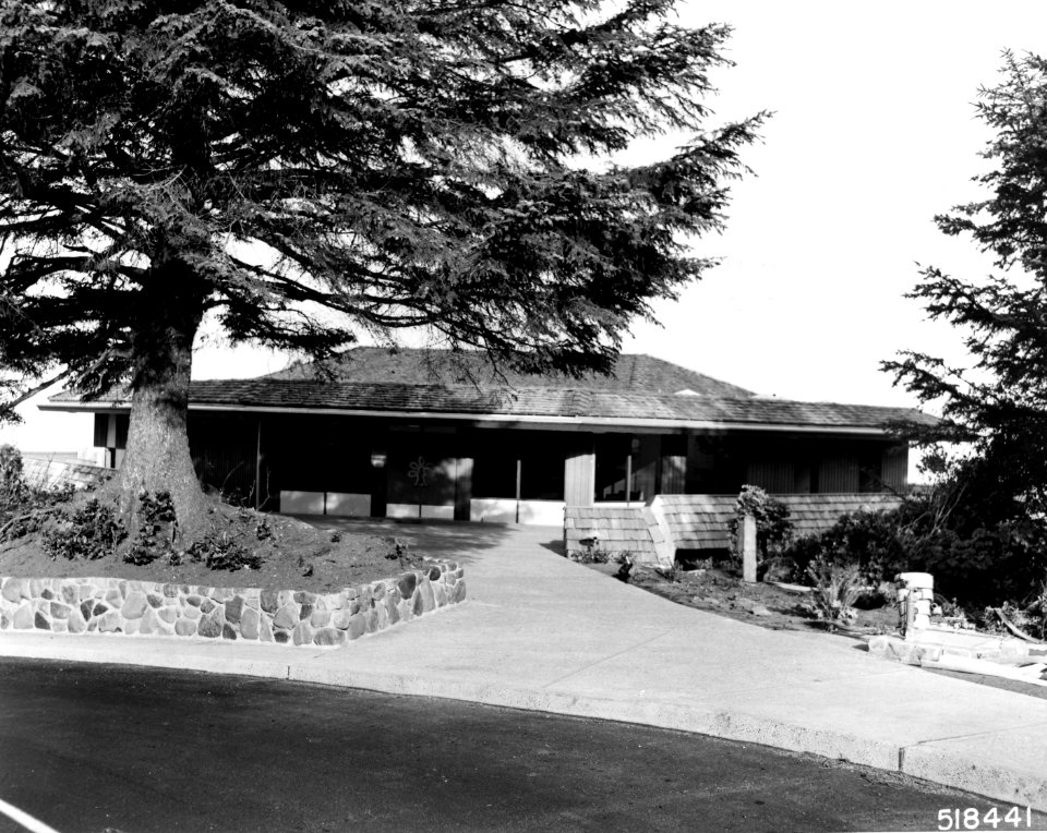 518441 Cape Perpetua Visitor Center, Siuslaw NF, OR 1968