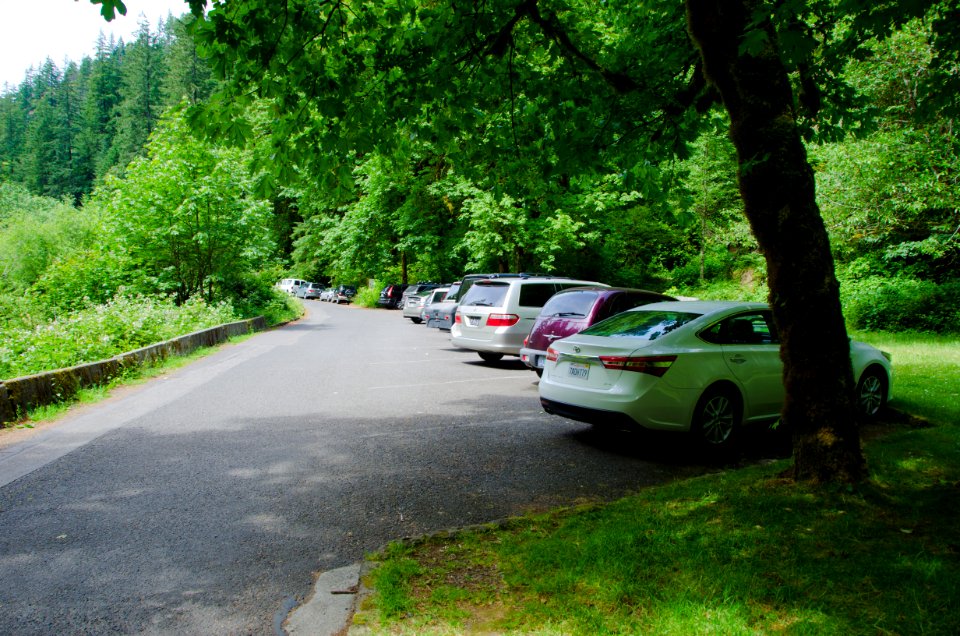 Parking at Eagle Creek Trailhead-Columbia River Gorge