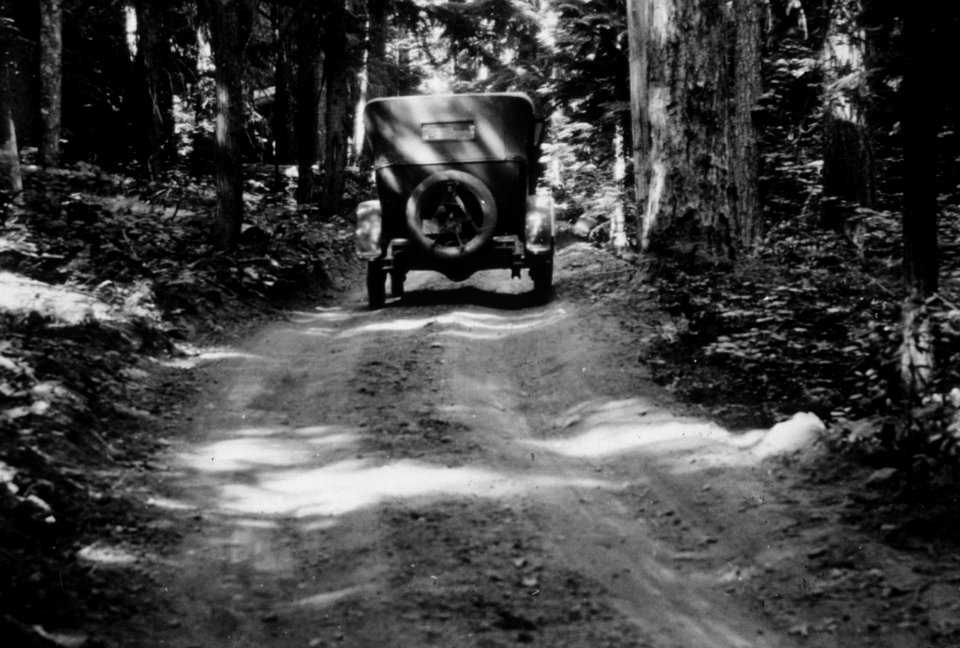 004 Model T Ford on Mt Hood Forest road, Zigzgag 1920's