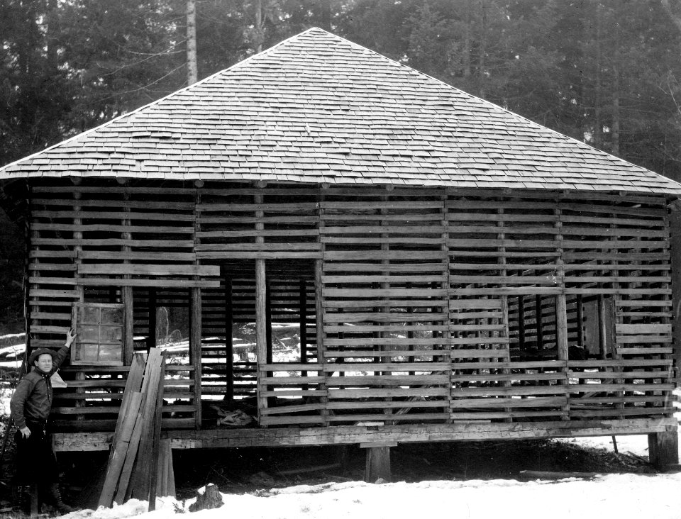 Boundary RS Cabin with Houser & Kuhns in Winter 1910-11