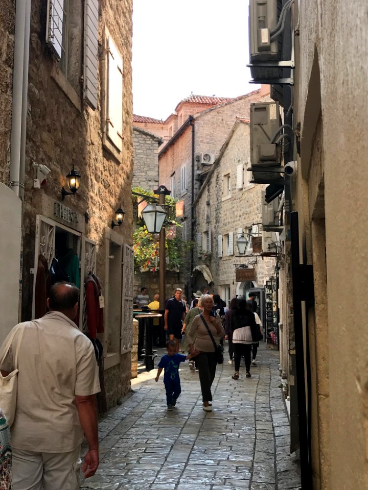 A comforting place. Montenegro. Old Town Budva. 布德瓦 蒙特內哥羅