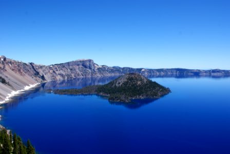 Crater Lake, Oregon photo