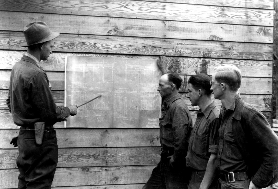 340012 CCC Teaching Blue Print Reading, Columbia NF, WA 1936