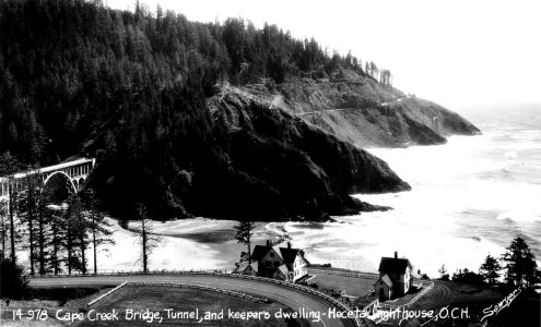 14-978 Cape Creek Bridge & Heceta LH Keepers House, OR