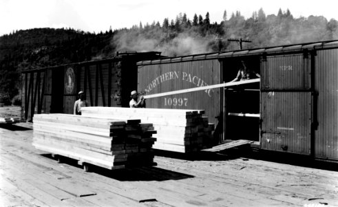 348142 Loading Lumber from Nordby LC, Bingen, WA 1937 photo