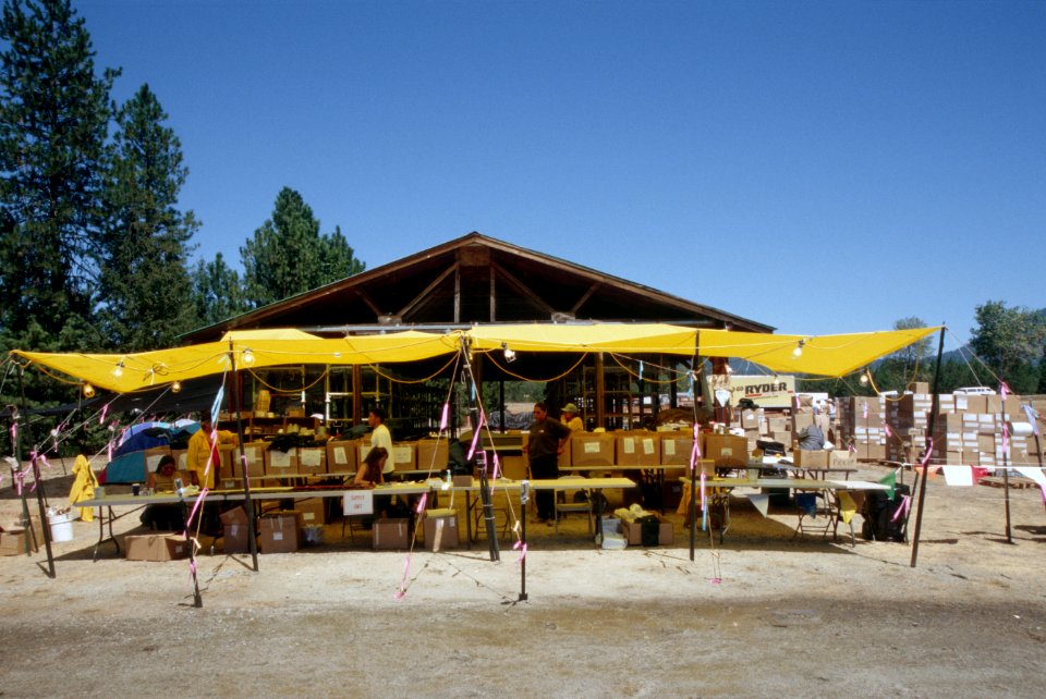 400 Rogue River-Siskiyou National Forest, Biscuit Fire camp