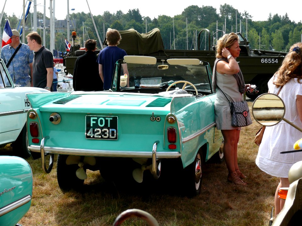Rassemblement international de la voiture amphibie