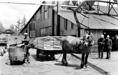 348123 Brooks Scanlon Mill, Bend, OR 1937