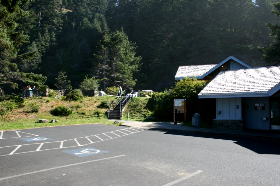 Devils Churn Parking Lot and Booths, Siuslaw National Forest