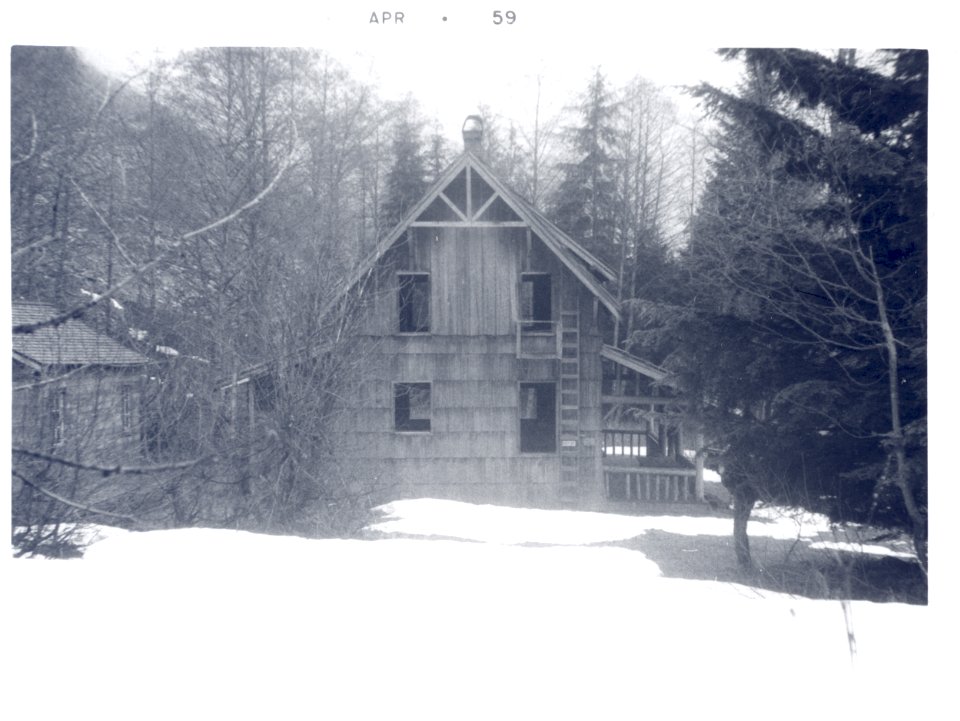 PO-40-3203- Old Denny Creek Ranger Station- April 1959