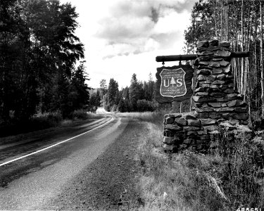 485651 Snoqualmie NF Sign below Naches RS, WA 1957 photo
