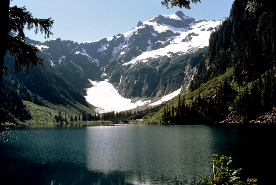 Okanogan-Wenatchee National Forest, Goat Lake.jpg