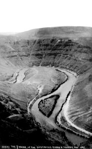 No 541 The Questionmark in the Deschutes River & Tunnel, OR