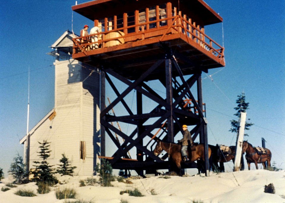 Indian Ridge Lookout Tower (Old and New), 1958 - Willamette NF