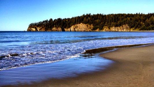 Impassable Teahwhit Head forces PNT hikers inland from Third Beach to cross the Quillayute River and continue to Rialto Beach via La Push