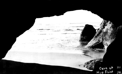 20 Cave at Hug Point, OR