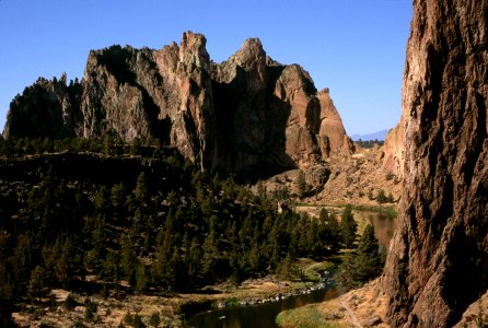 Smith Rock State Park Crooked River, Ochoco National Forest.jpg photo
