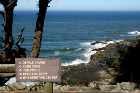 Trailhead at Devils Churn, Siuslaw National Forest