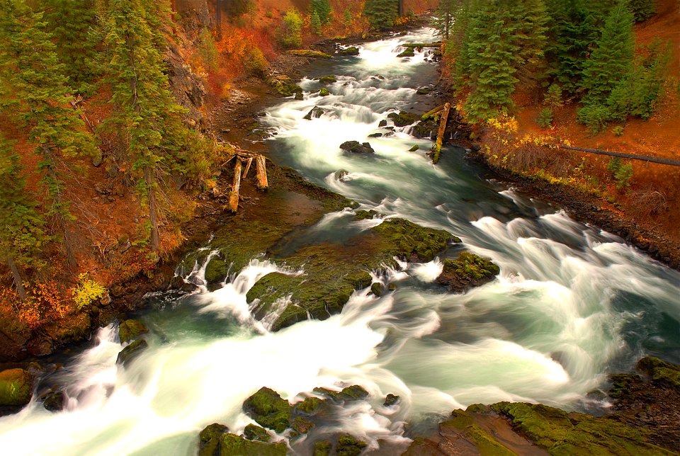  Deschutes National Forest  Benham Falls