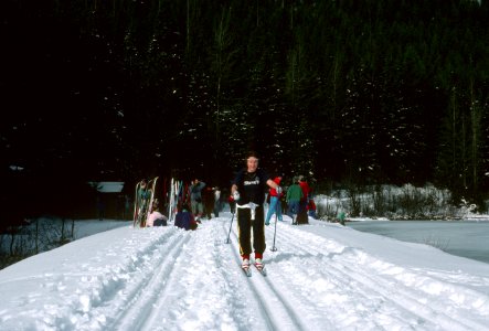 Cross country skiing Trillium Lake, Mt Hood National Forest.jpg