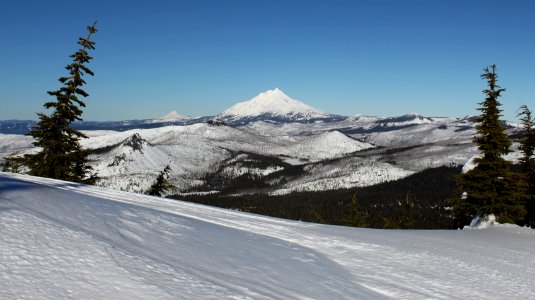 Mount Hood (left) and Mount Jefferson from Maxwell Butte, Mount Jefferson Wilderness on the Willamette National Forest