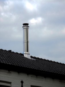 Long metal chimney