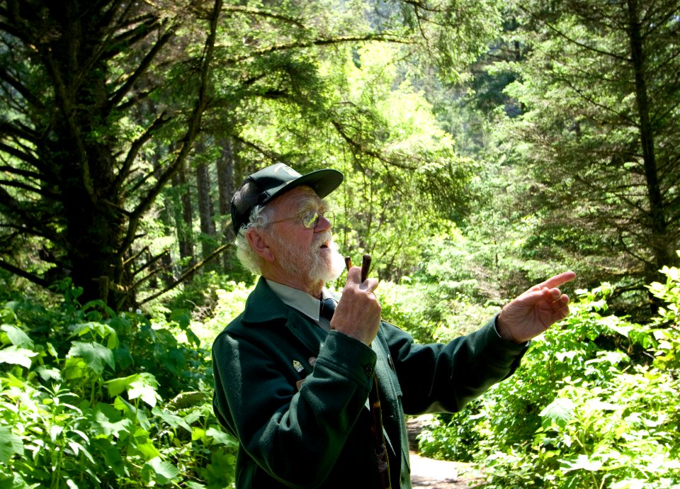 John Mare giving Talk on Plants, Siuslaw National Forest