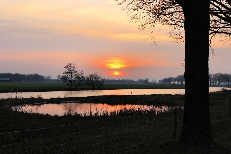 Setting sun red sky evening red