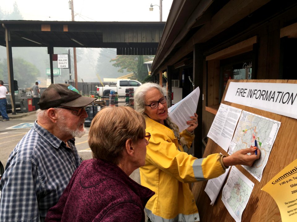 Trapline, PIO Susan Ford provides info to local residents, North Umpqua Complex, 2017, Photo by Tim Mowry
