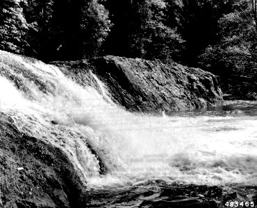483462 Salmon Creek Falls, Willamette NF, Oregon 1957 photo