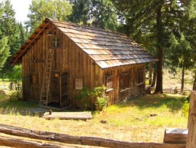 Commissary Cabin at Fish Lake Redoubt Depot, Willamette National Forest