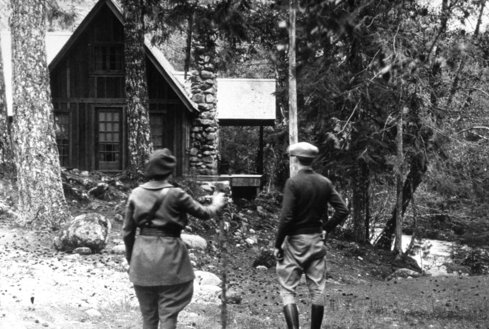448 Mt Hood National Forest, summer residence  Zigzag RD 1932