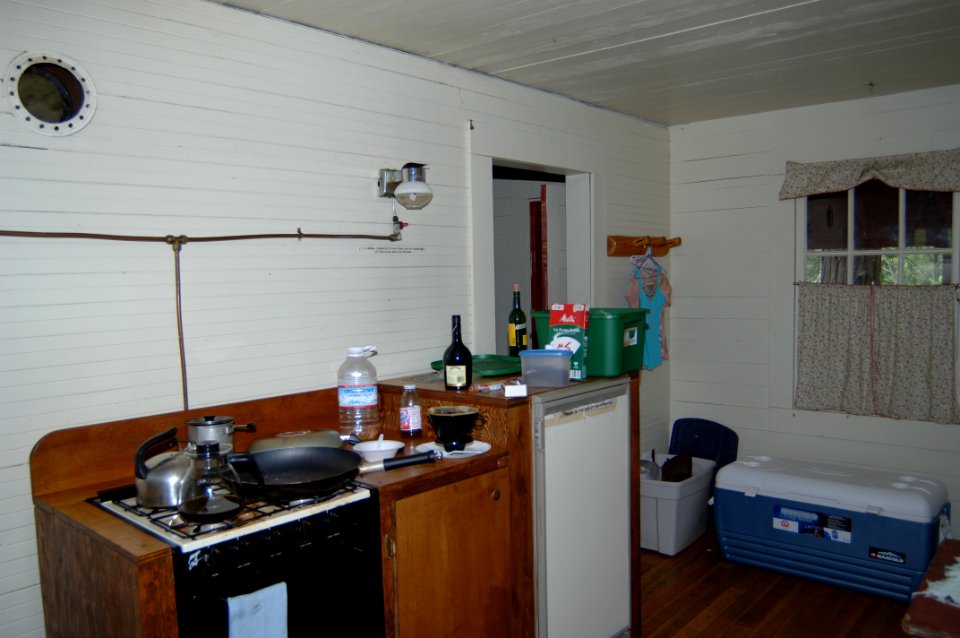 Whiskey Camp Guard Station, Umpqua National Forest