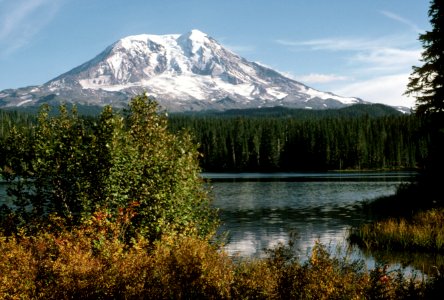 Tahk Lahk Lake and Mt Adams, Gifford Pinchot National Forest.jpg