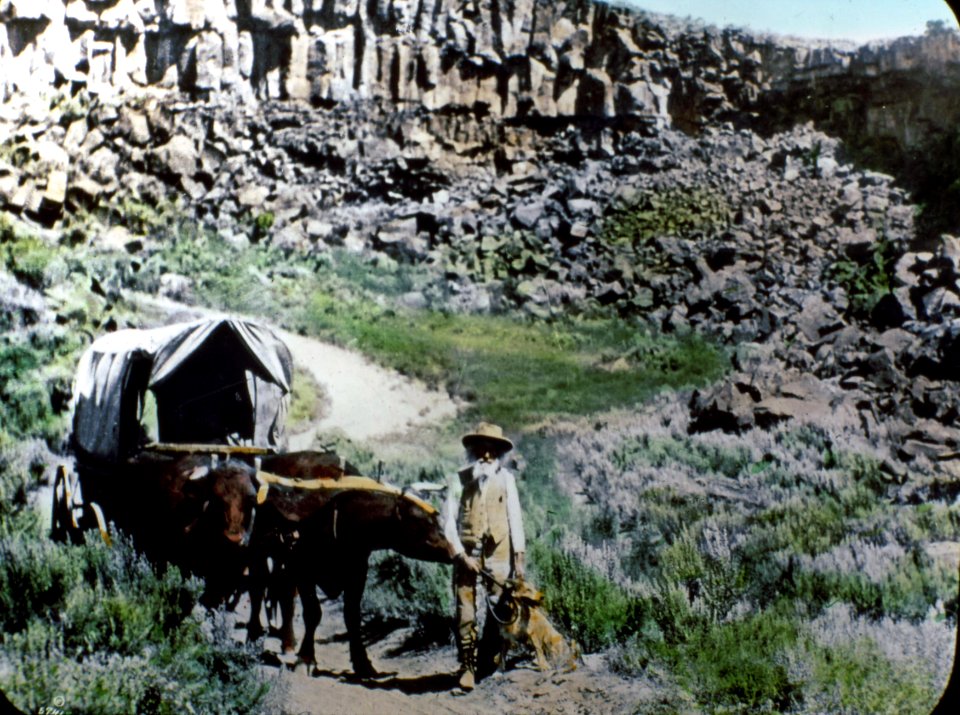 57413 Covered Wagon - Asahel Curtis