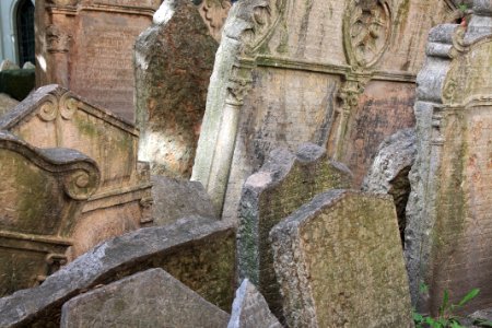 Old Jewish Graveyard, Prague