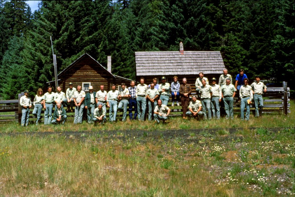 Willamette & Umpqua Mgmt Teams at Fish Lake, OR 1986a