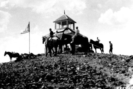 232902 Mt. Bailey LOH, Umpqua NF, OR 1927 photo