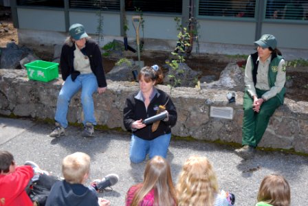 Deschutes National Forest Youth outdoor education photo