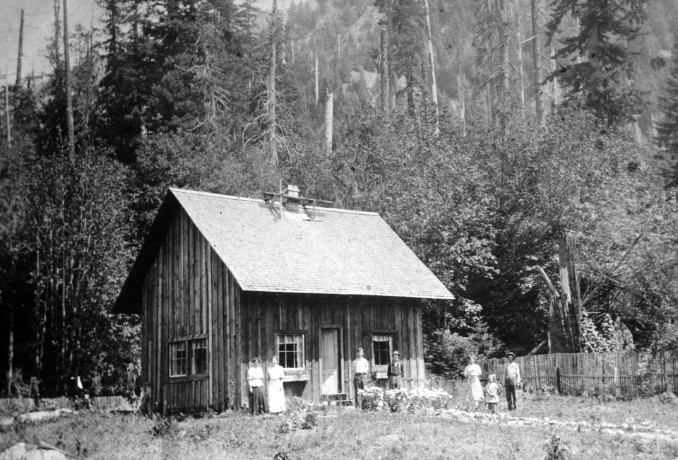 079 Deshazer homestead cabin, Zigzag, OR  1900's