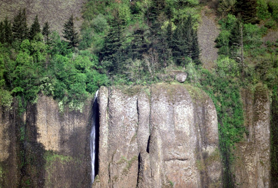 Basalt Cliffs at Bridal Veil, Columbia River Gorge National Scenic Area.jpg
