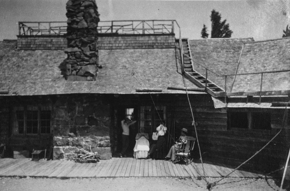 380 Cloud Cap Inn,  1890's