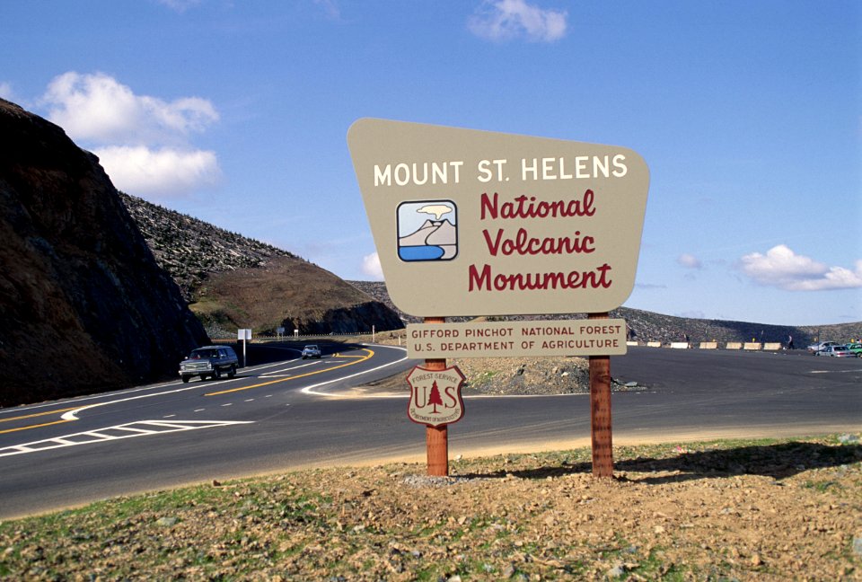 Gifford Pinchot National Forest, Mt St Helens NVM, Monument sign Coldwater Ridge VC.jpg