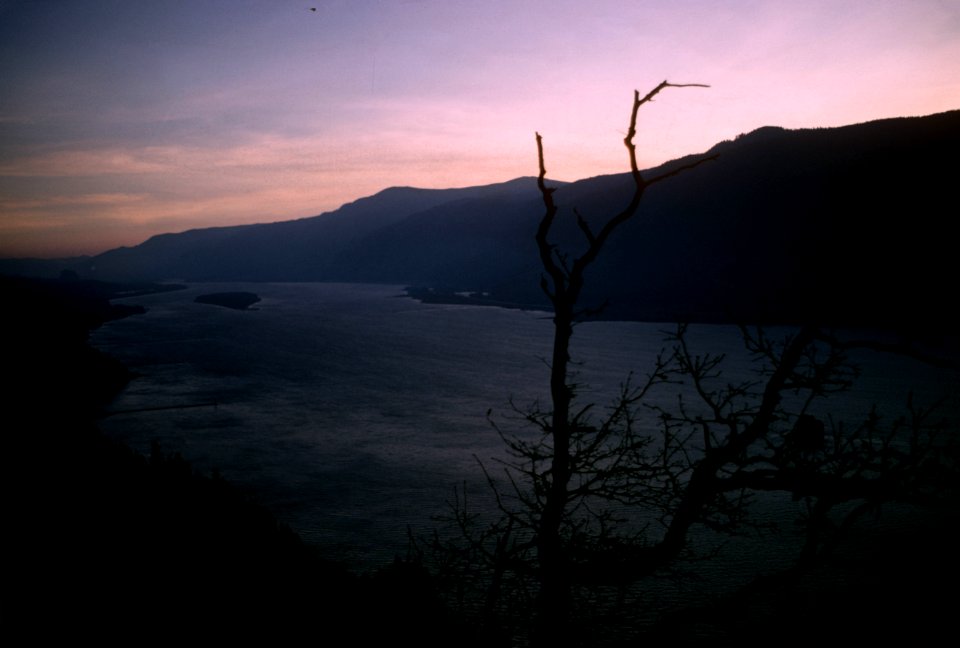 Columbia River Gorge NSA, sunset Columbia Gorge.jpg