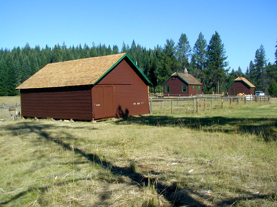 Lodgepole Guard Station, Rogue River-Siskiyou National Forest photo