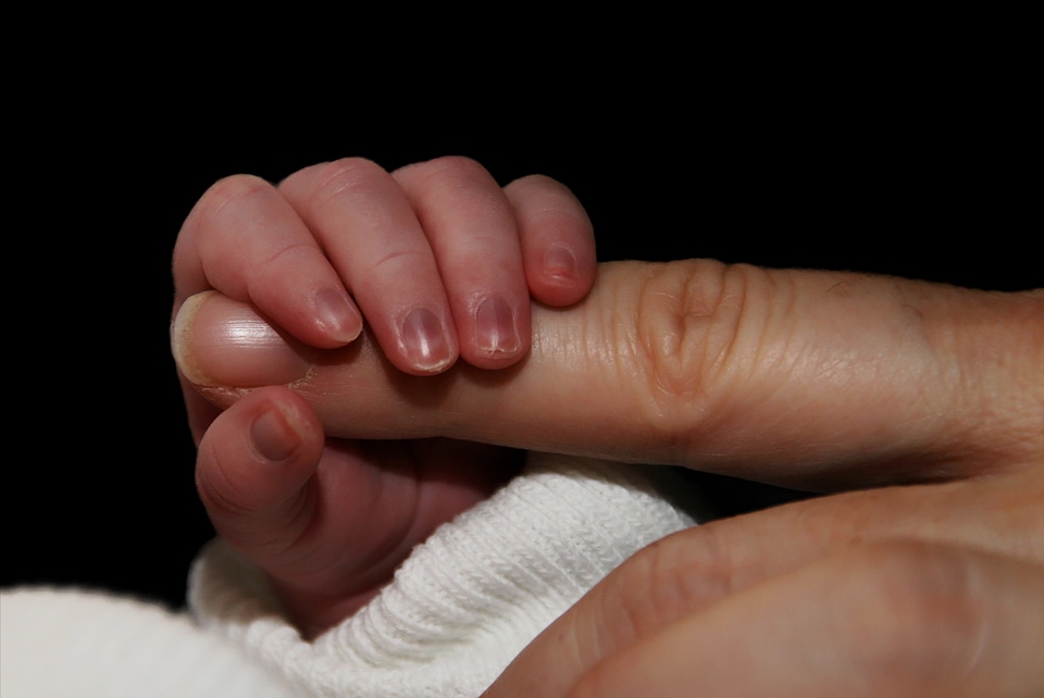 Newborn keep small child