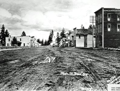 Main Street Bend, OR c1909