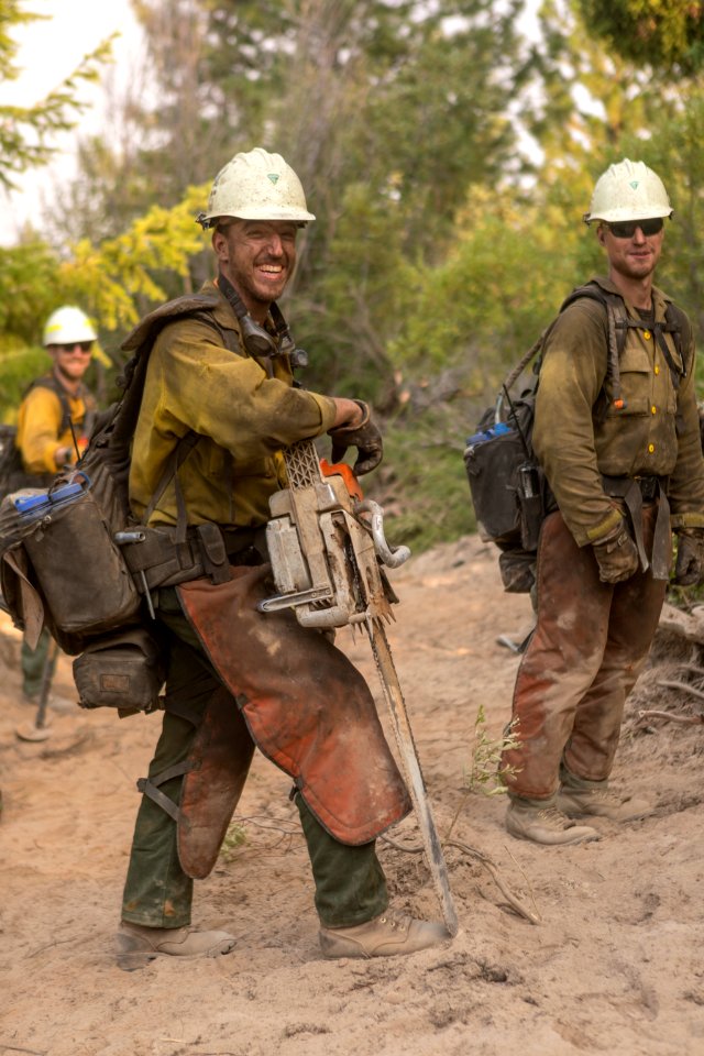 Lakeview Crew (BLM Veterans crew) prepping contingency